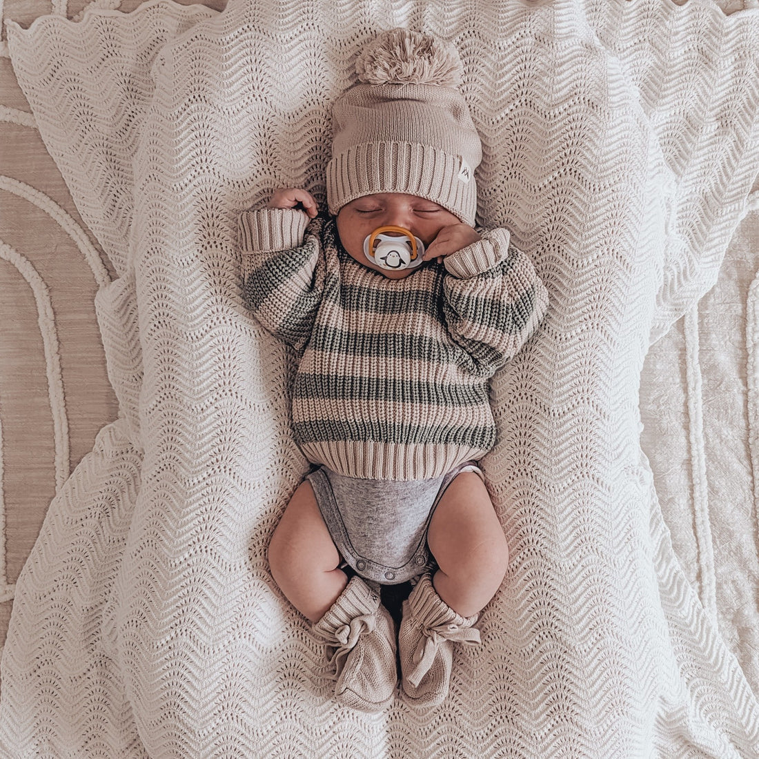 3 Little Crowns - Knitted Booties | Mushroom