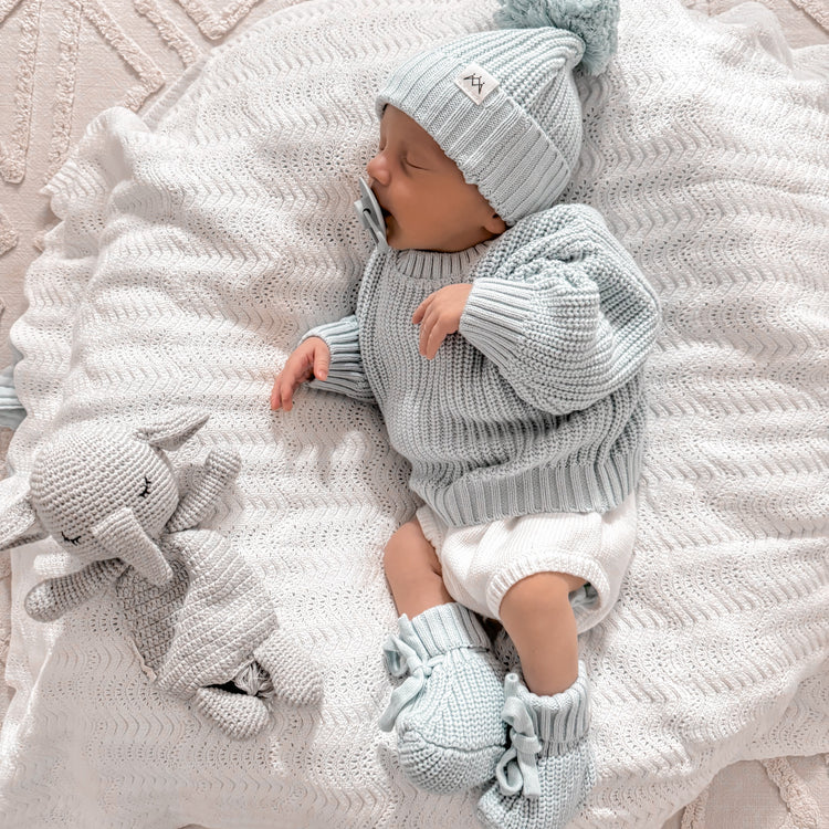 3 Little Crowns - Textured Knit Booties | Stormy Blue