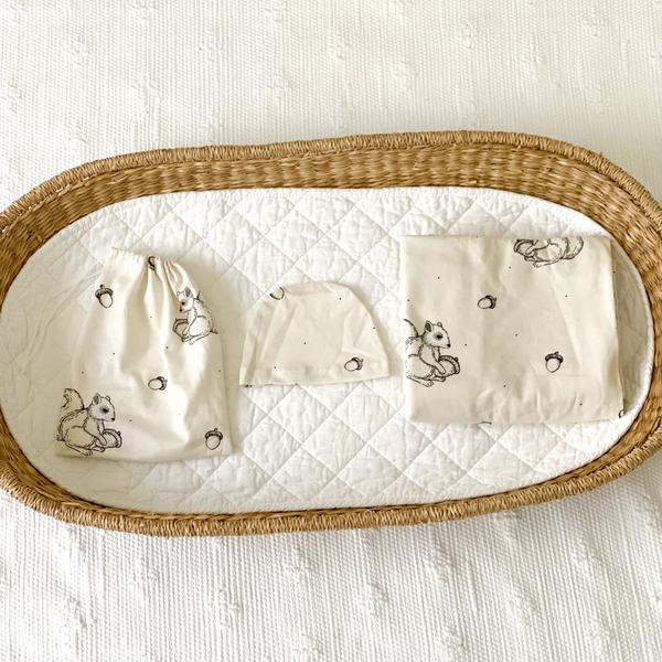 CMC GOLD - Swaddle Set | Little Squirrel
