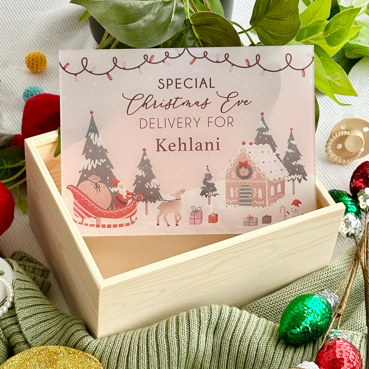 CMC Gold - Christmas Eve Keepsake Box | Special Delivery