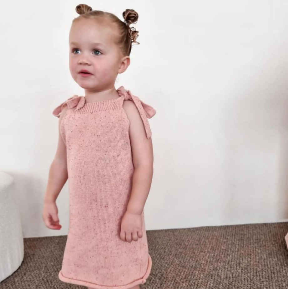Lilla Hjärtat - Knitted Dress | Pink Speckle