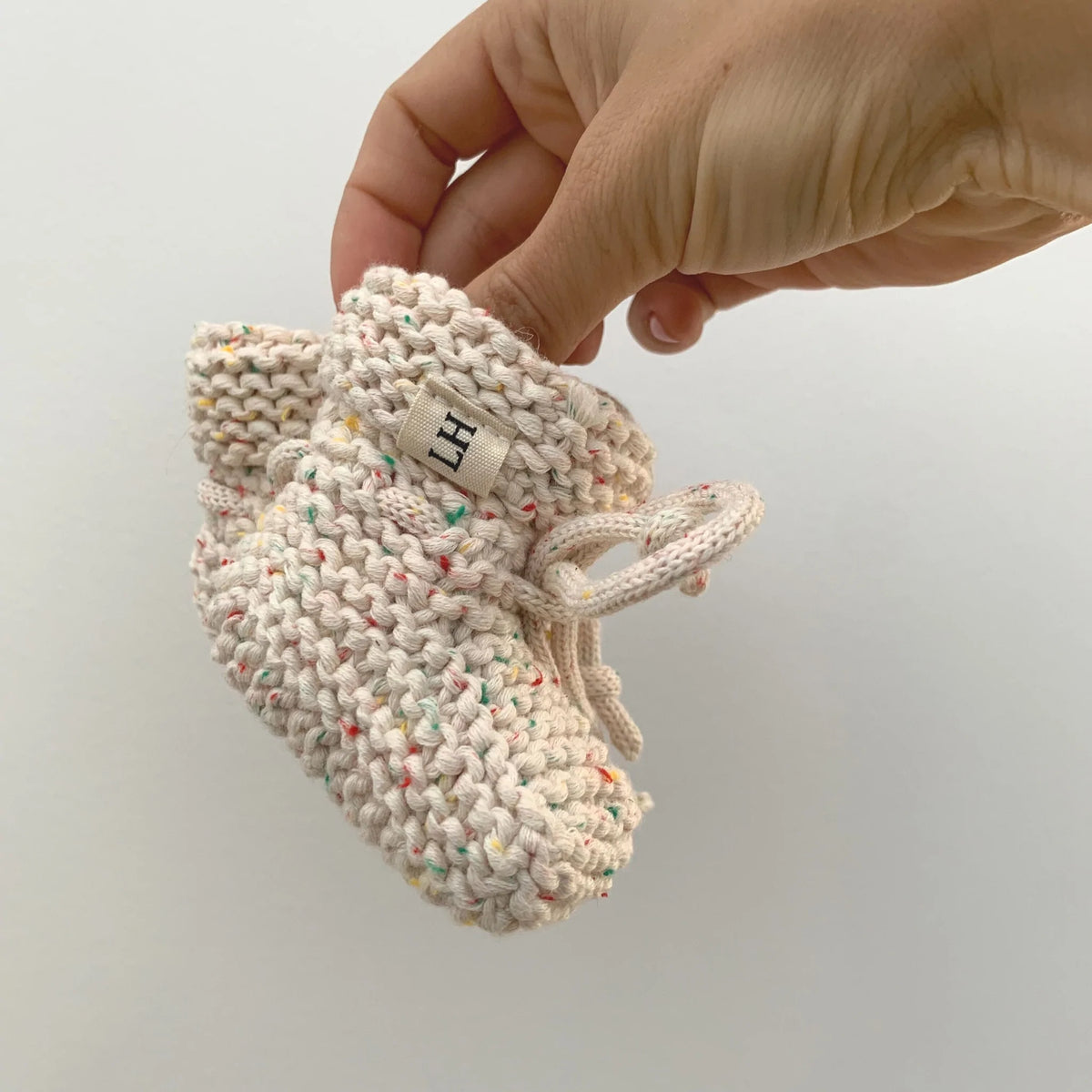 Lilla Hjärtat - Organic Knitted Booties | Funfetti Speckle