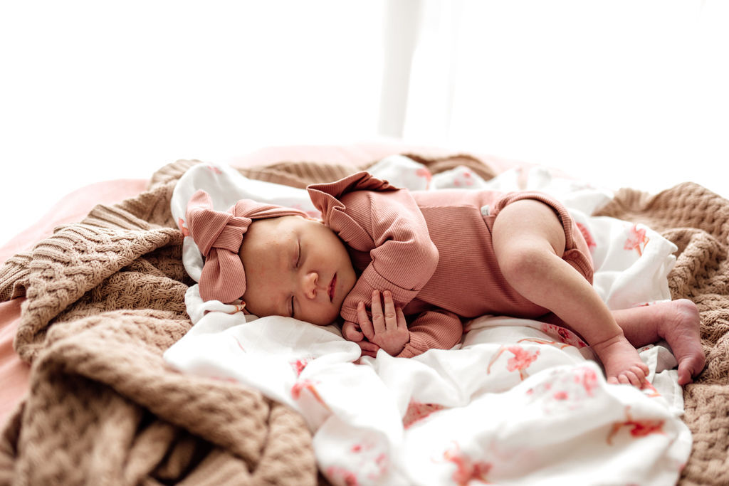 Snuggle Hunny Kids - Long Sleeve Organic Bodysuit | Rose