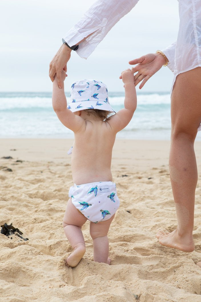 Anchor & Arrow - Swim Hat | Sea Turtles